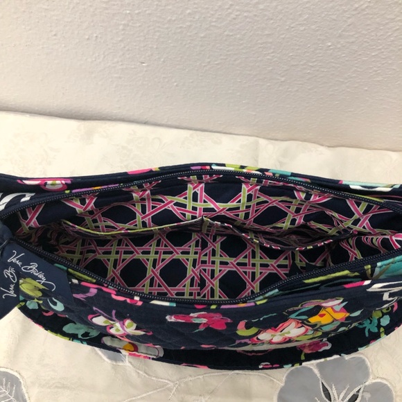 Vera Bradley Small Shoulder Purse Top Zipper Closure - Picture 6 of 11